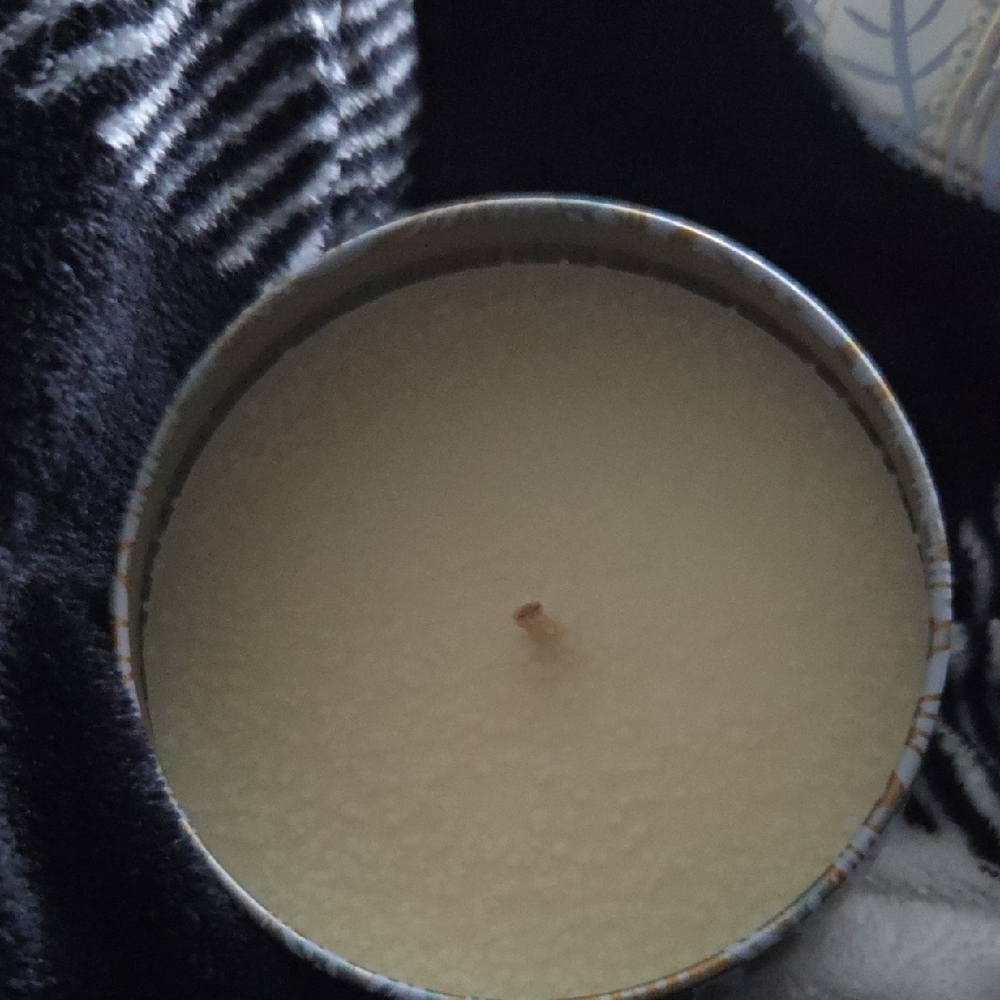 Peppermint Bark Decorative Tin Candle - Gold & White Accents. Soy Coconut Wax. - Picture 3 of 4